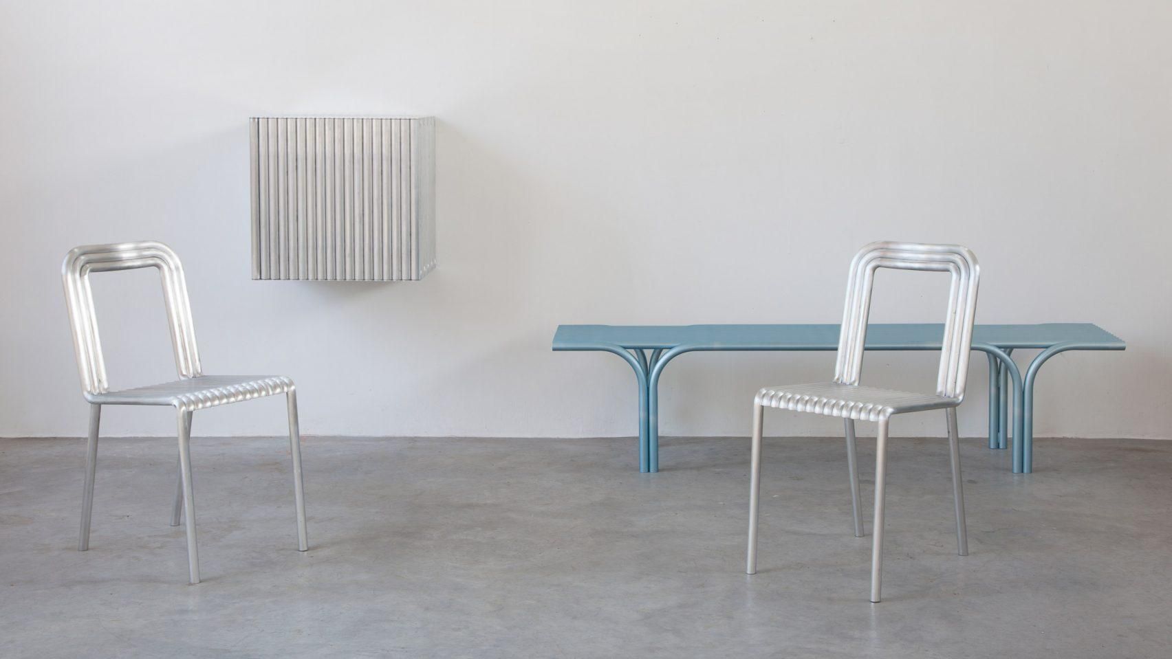 Бельгийские дизайнеры создали коллекцию мебели для дома из алюминиевых труб – фото