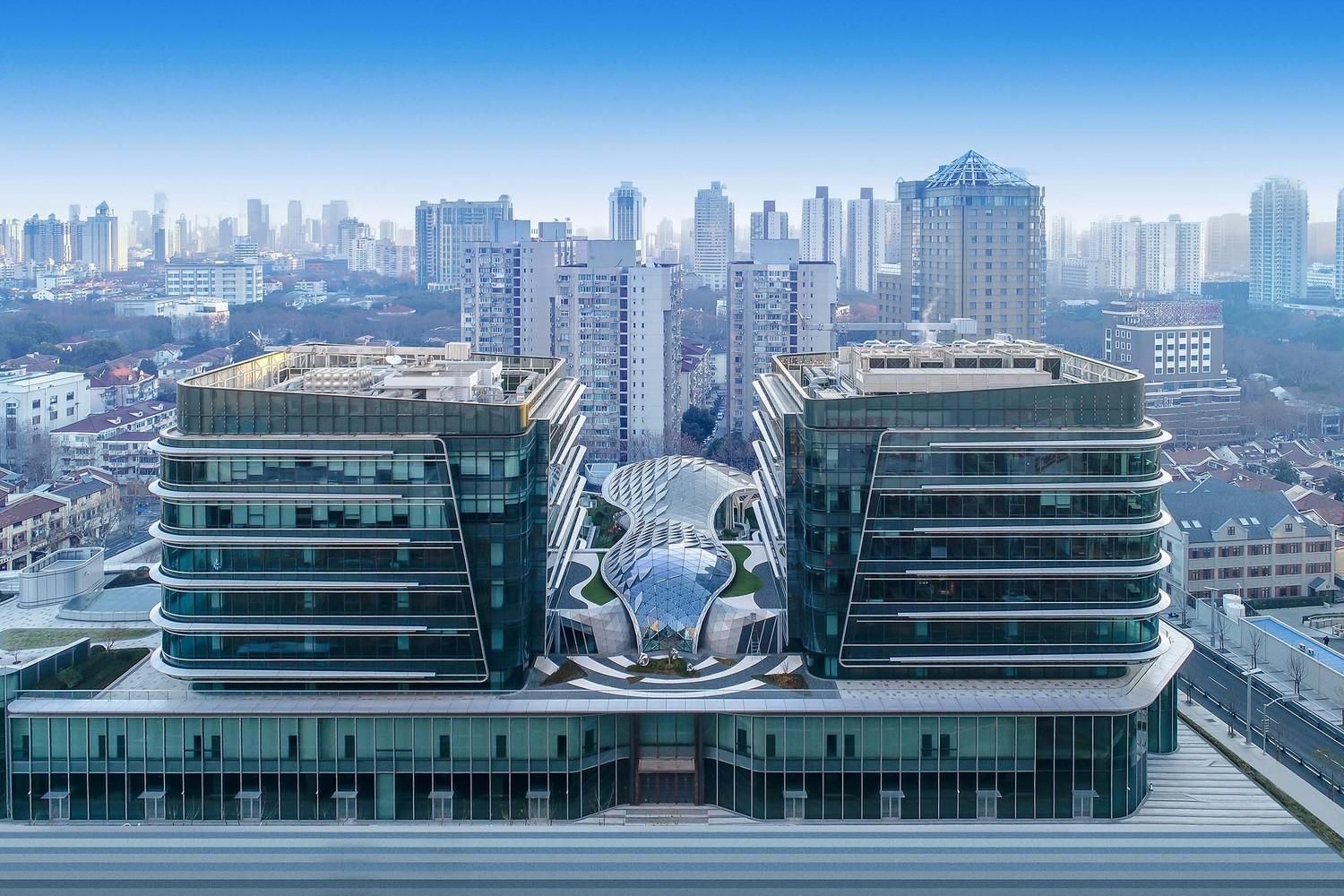 Торговый центр в офисе: в Китае построят современное пространство для коворкинга – фото