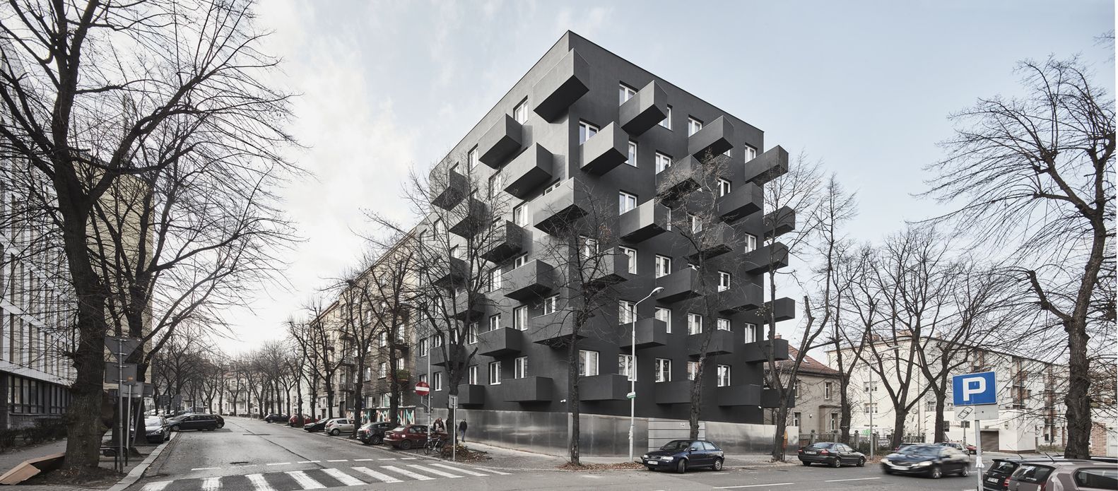 Влияние индустриализма: в Польше построили многоэтажку с маленьким бюджетом – фото Влияние индустриализма: в Польше построили многоэтажку с маленьким бюджетом – фото