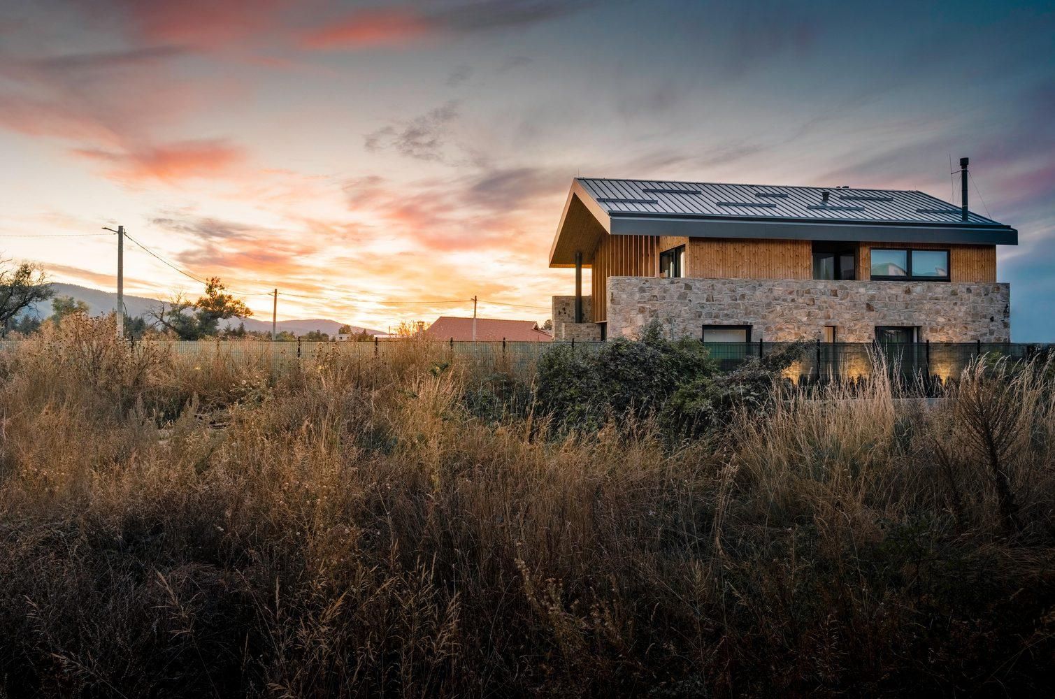 Идеальный прямоугольник: фото дома с незыблемой геометрией фасада Идеальный прямоугольник: фото дома с незыблемой геометрией фасада