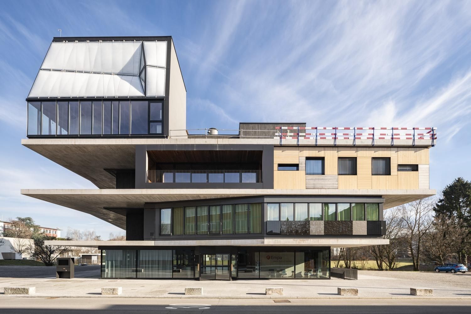 Як виглядає перша багатоповерхівка, яка повністю збудована за цифровими технологіями – відео Як виглядає перша багатоповерхівка, яка повністю збудована за цифровими технологіями – відео