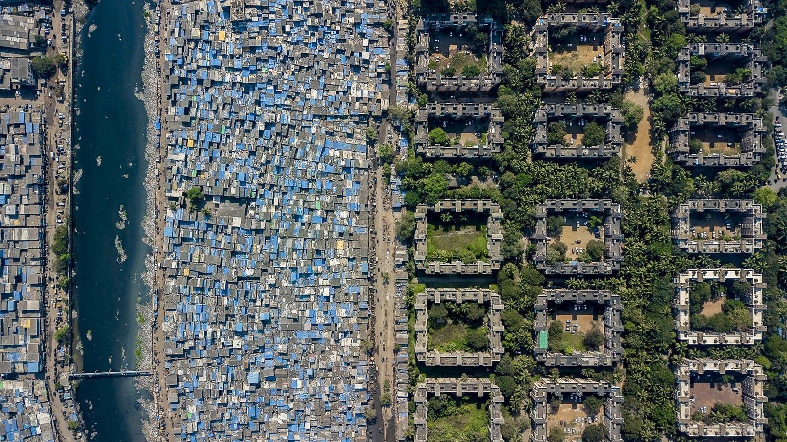 Соціальна нерівність з повітря: фото різниці між кварталами багатіїв та бідняків з усього світу