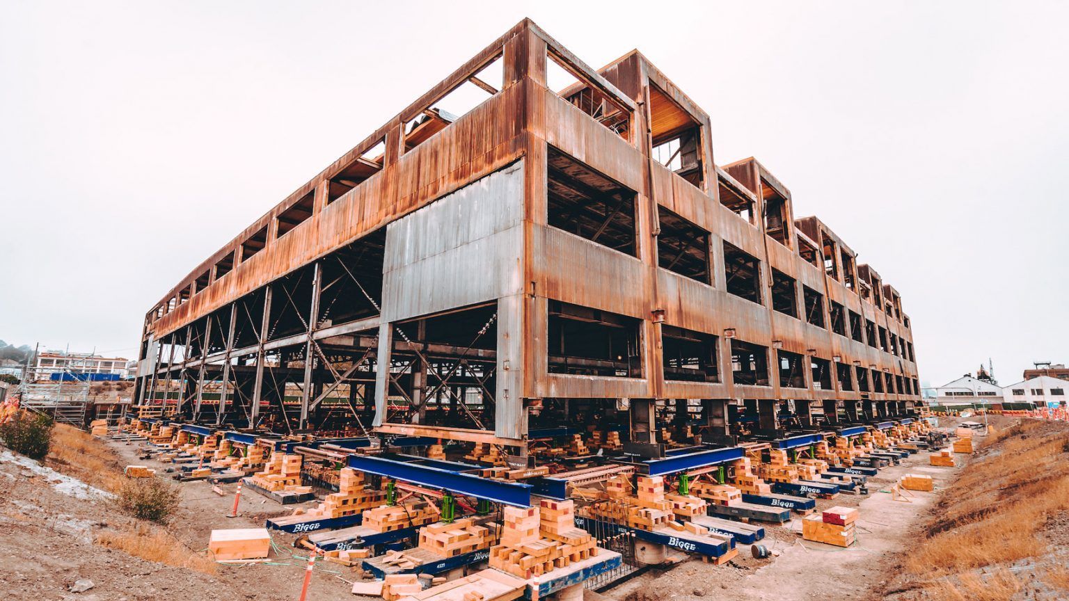 Історичну будівлю в Сан-Франциско піднімуть на три метри через глобальне потепління – фото  Історичну будівлю в Сан-Франциско піднімуть на три метри через глобальне потепління – фото