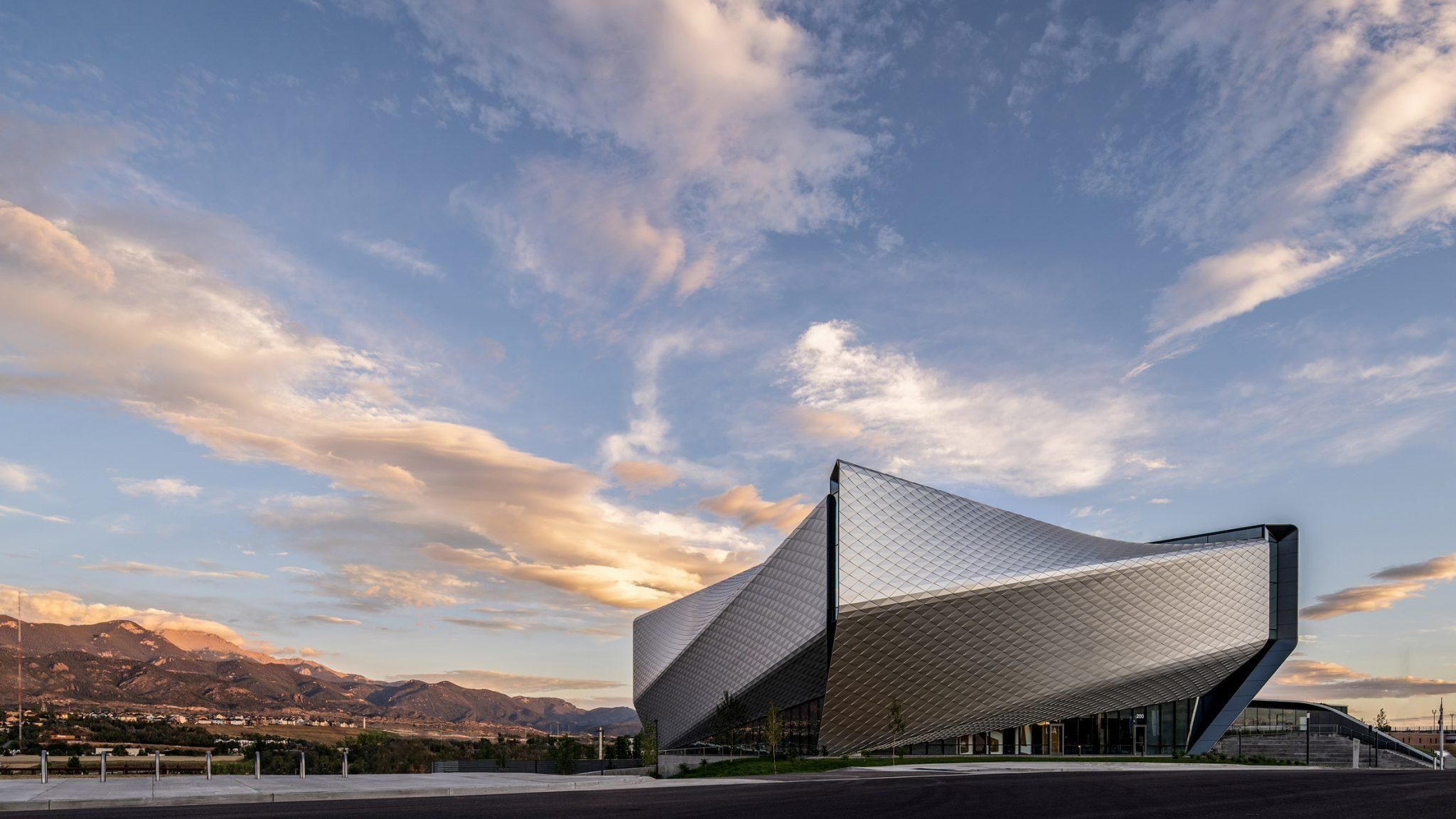 У вигляді стадіону: в США відкрили музей Олімпійського спорту – неймовірні фото 