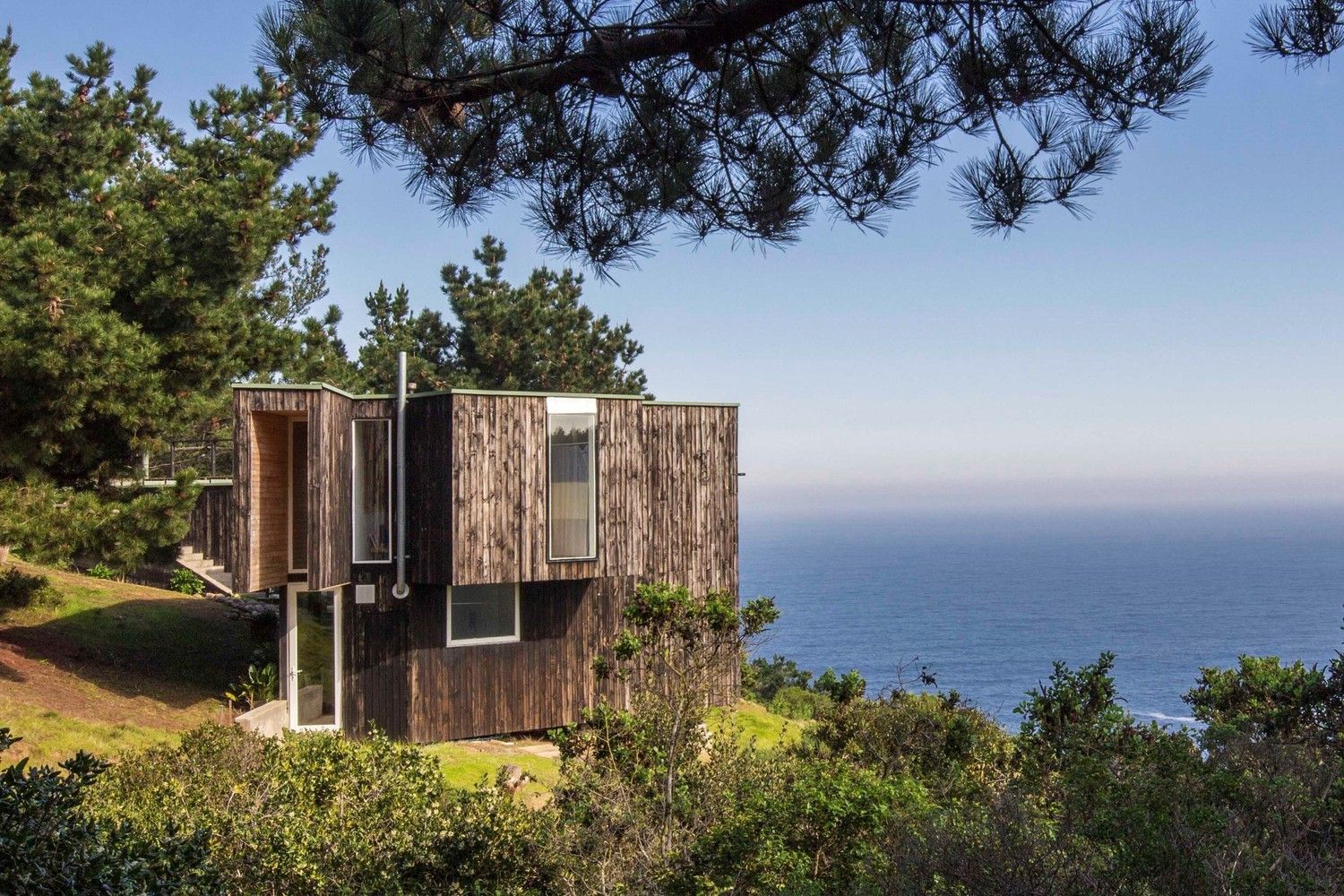 Гори і океан: затишний будиночок подалі від цивілізації у Чилі – приголомшливі фото  Гори і океан: затишний будиночок подалі від цивілізації у Чилі – приголомшливі фото