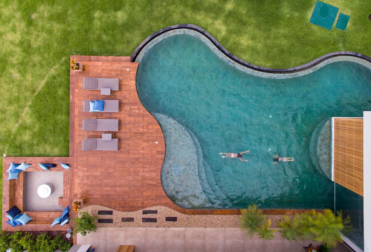 Як приватні басейни стали символом статусу та чому це міцний стереотип – історія та подробиці - 31 июля 2020 - 24 Канал Як приватні басейни стали символом статусу та чому це міцний стереотип – історія та подробиці - 31 июля 2020 - 24 Канал