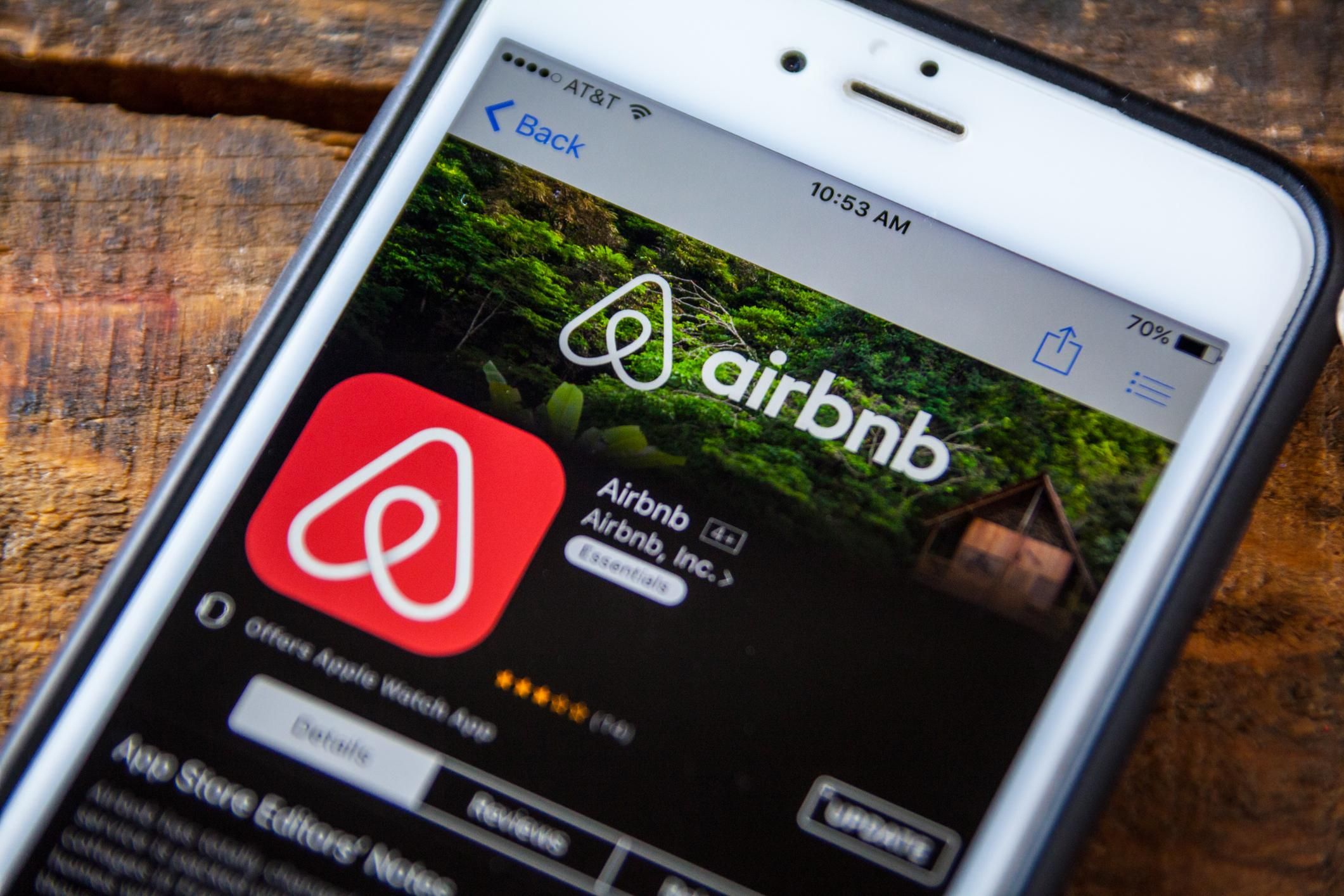 Жодних вечірок: Airbnb оновлює правила бронювання житла – основні зміни Жодних вечірок: Airbnb оновлює правила бронювання житла – основні зміни