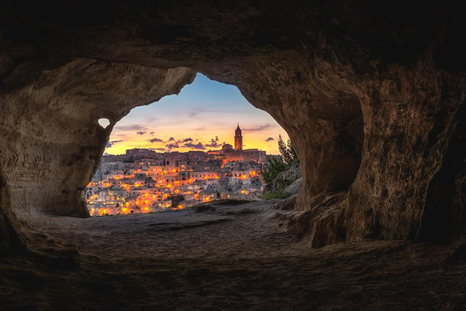 Не Петрою єдиною: 4 масштабні підземні поселення з  усього світу – фантастичні фото 