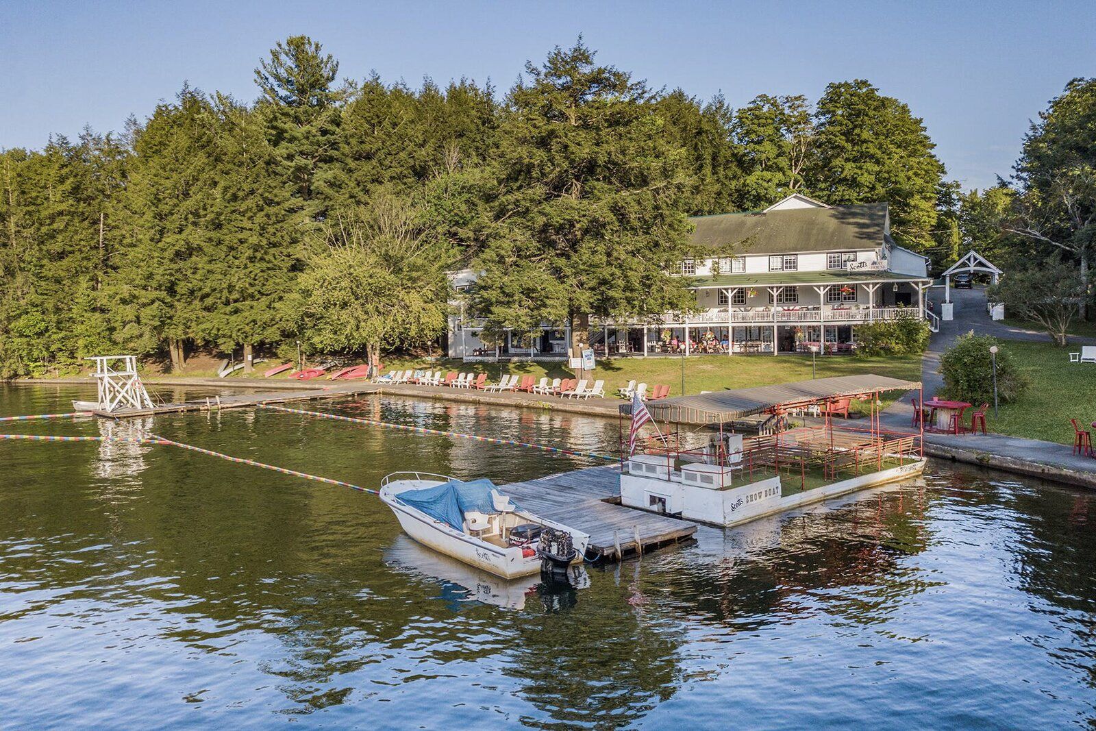 Удивительная миссис Мейзел: как выглядит курорт ценой в 6 миллионов, что засветился в сериале Удивительная миссис Мейзел: как выглядит курорт ценой в 6 миллионов, что засветился в сериале