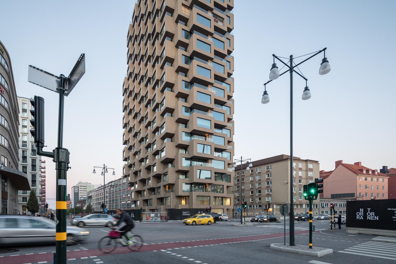 Небоскребы с "картонных коробок": в Швеции определили лучшие здания в 2020 году – фото