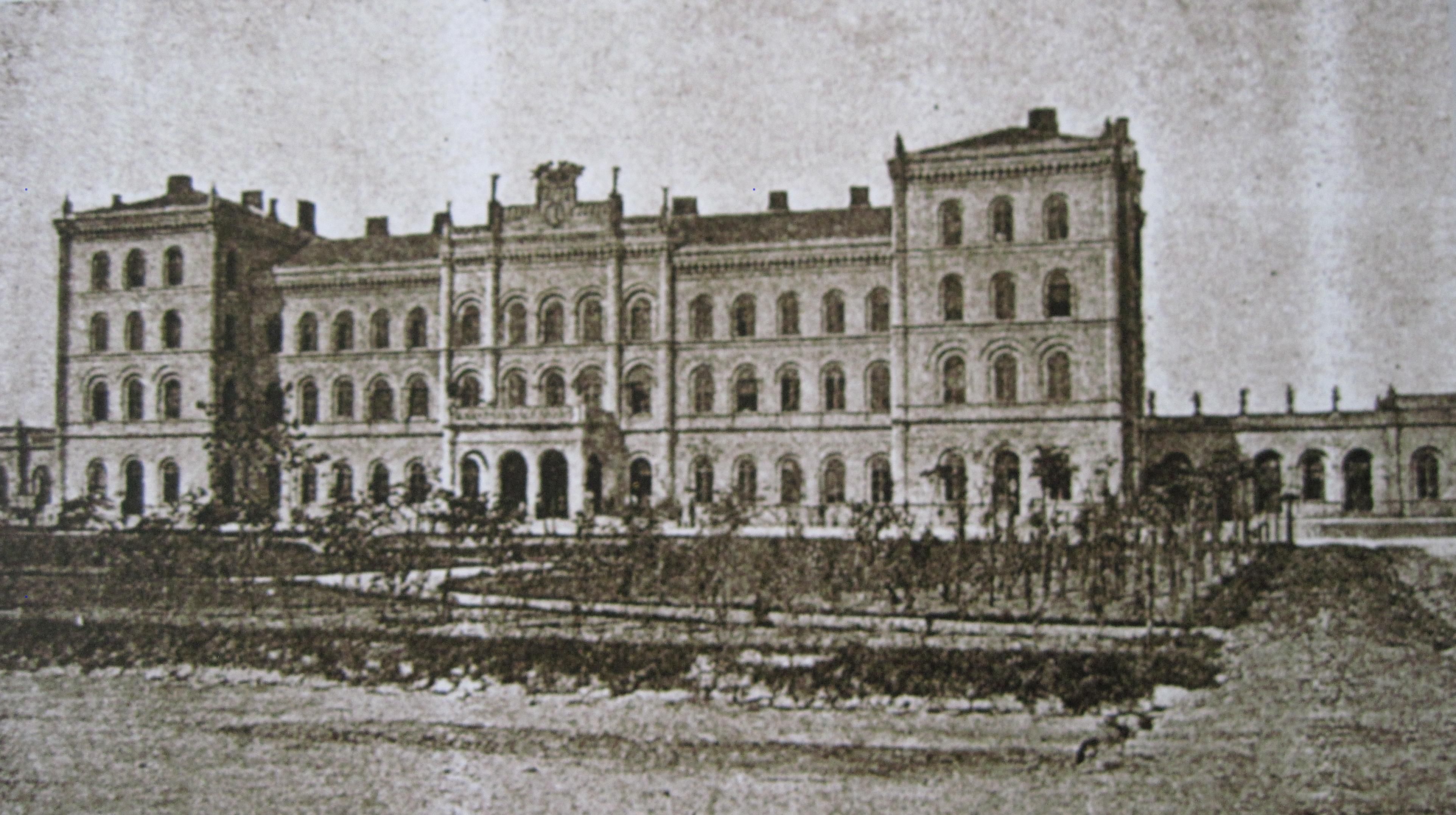 Черновицкий вокзал во Львове – фото архитектуры, история здания