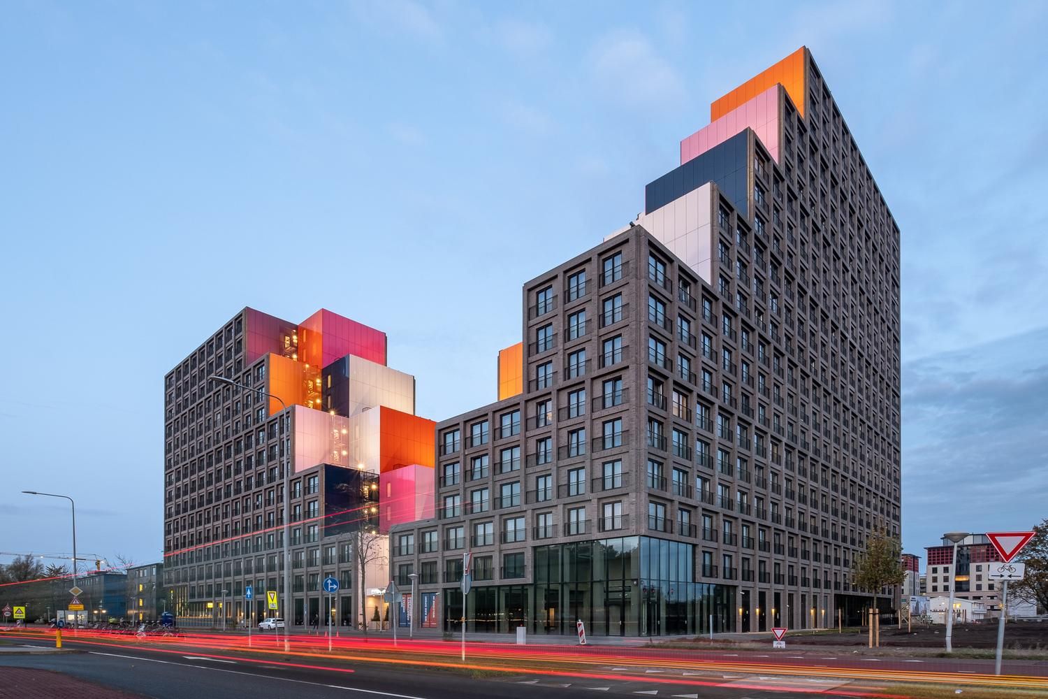 Гуртожиток мрії: в Амстердамі побудували стильне студентське житло – фото  Гуртожиток мрії: в Амстердамі побудували стильне студентське житло – фото