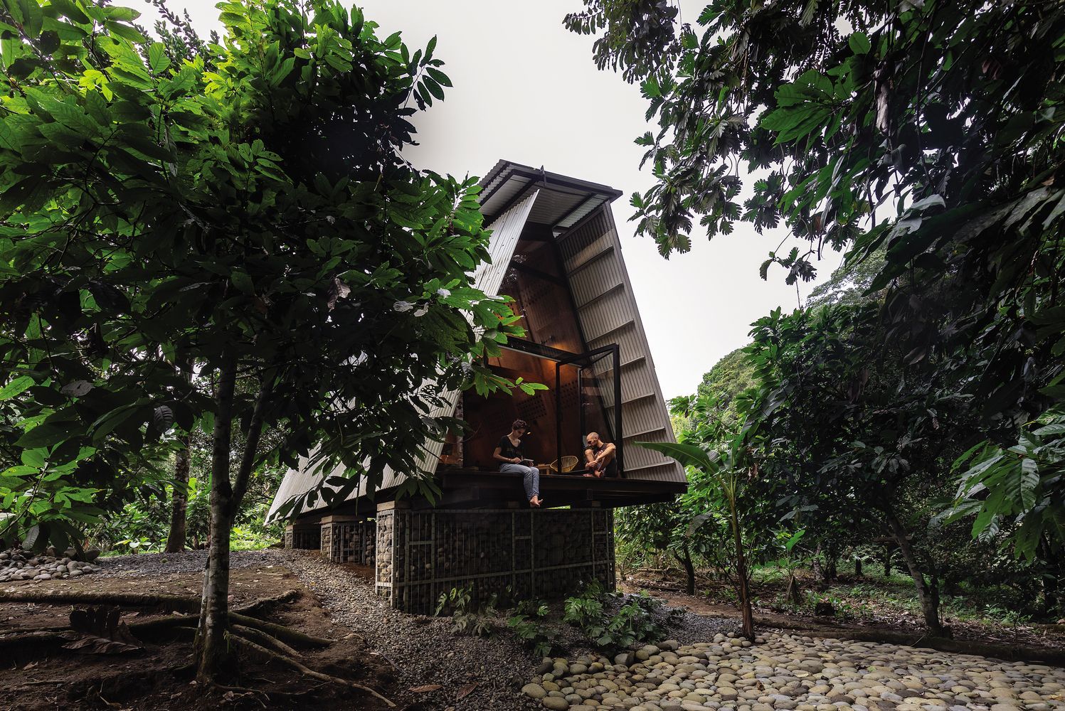 Тут можна ходити голим: в Еквадорі розробили мініатюрний будинок в стилі лофт – фото 