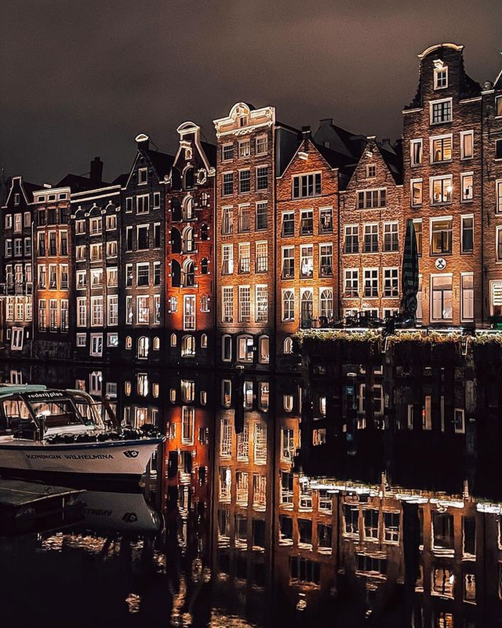 Будинки на воді: дивовижні амстердамські оселі – фото 