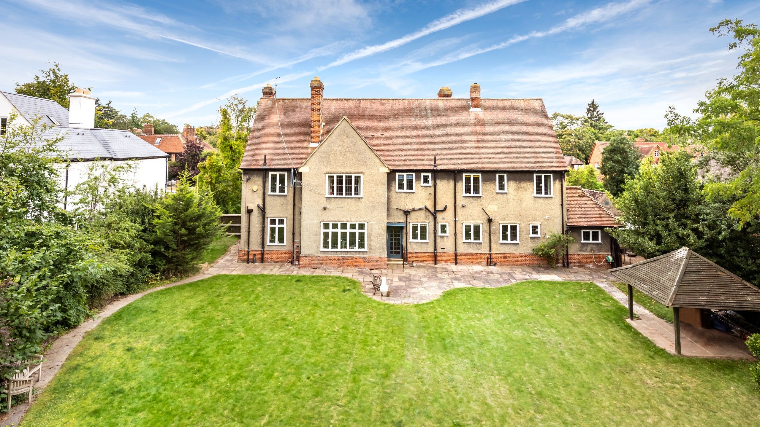 Дом хоббитов: фото помещения, где жил и творил Джон Толкин Дом хоббитов: фото помещения, где жил и творил Джон Толкин