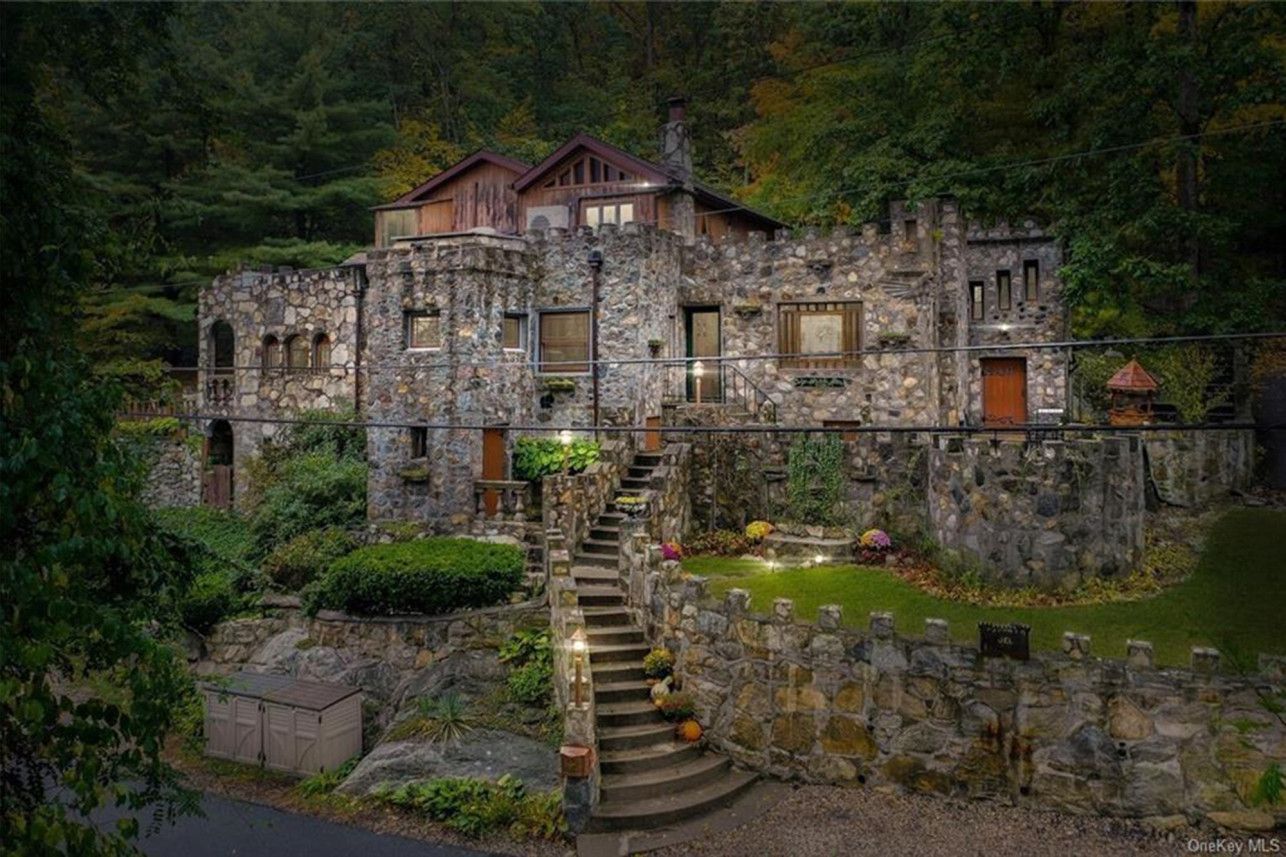 Казка біля мегаполісу: фото сучасного замку в Нью-Йорку Казка біля мегаполісу: фото сучасного замку в Нью-Йорку