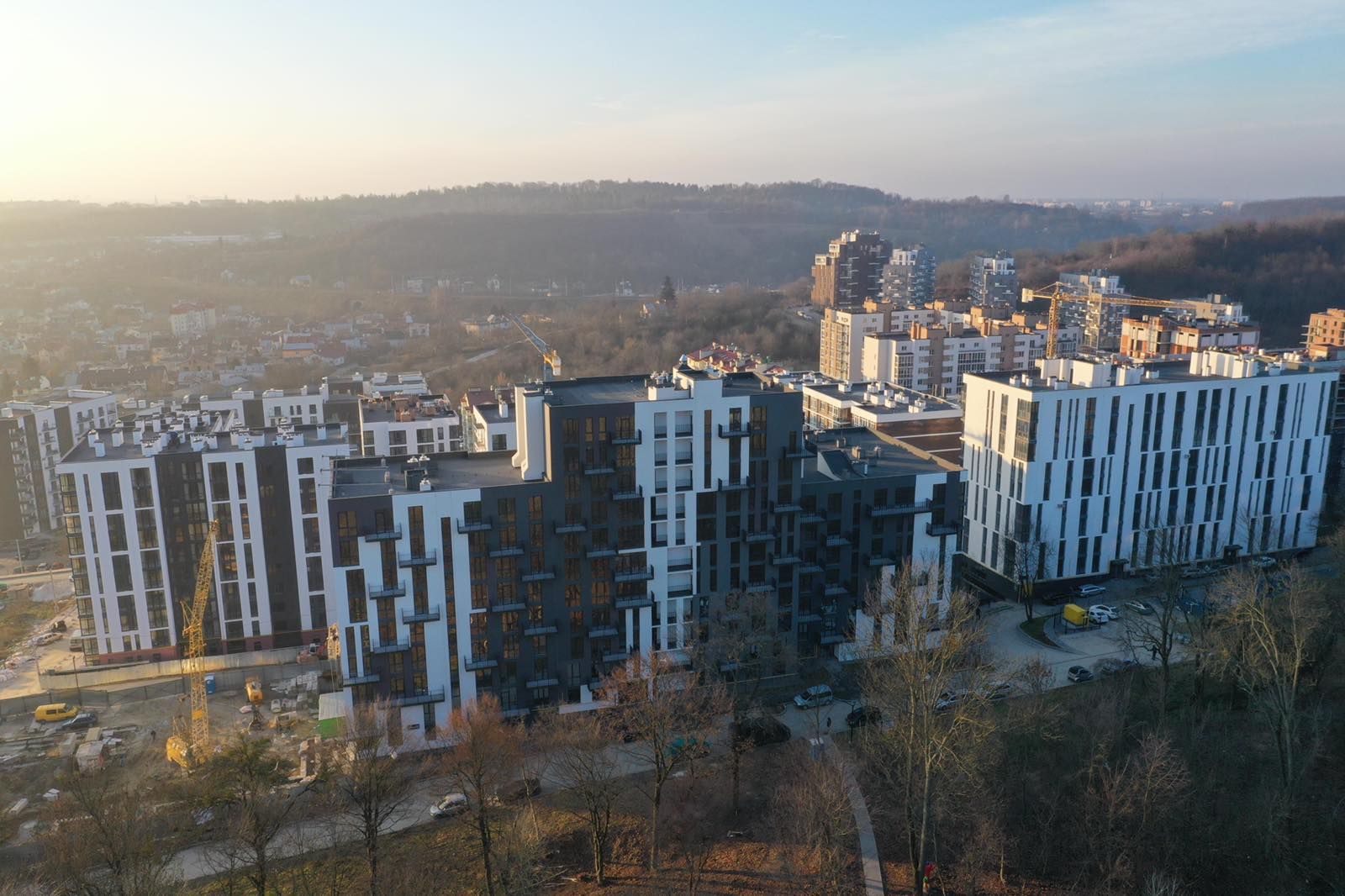 Вигляд на Високий Замок поруч із парком: у Львові відкрили новий ЖК "OBRIY 2"