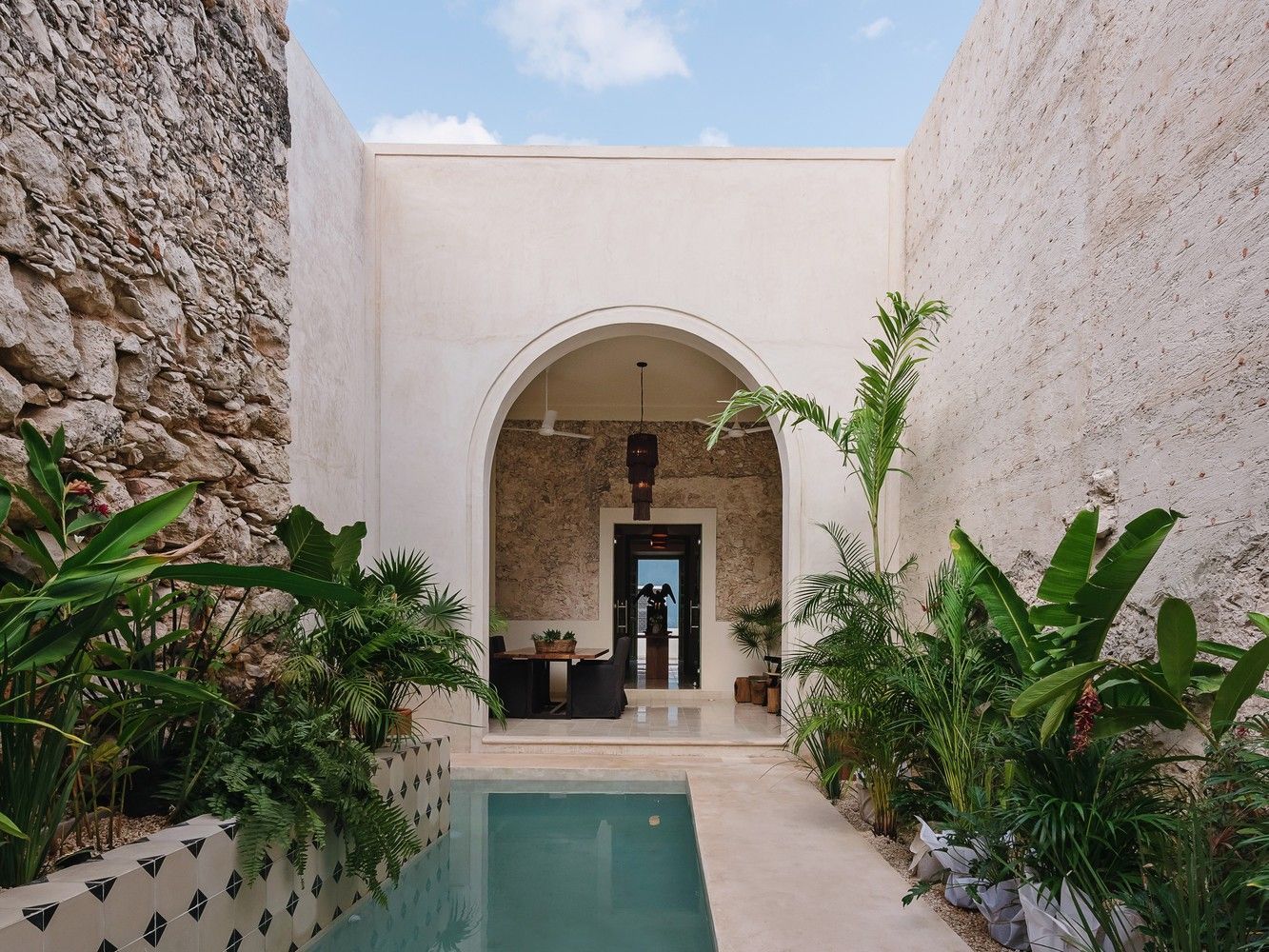 Изысканность колониального стиля: как выглядит фантастическая мексиканская вилла – фото Изысканность колониального стиля: как выглядит фантастическая мексиканская вилла – фото