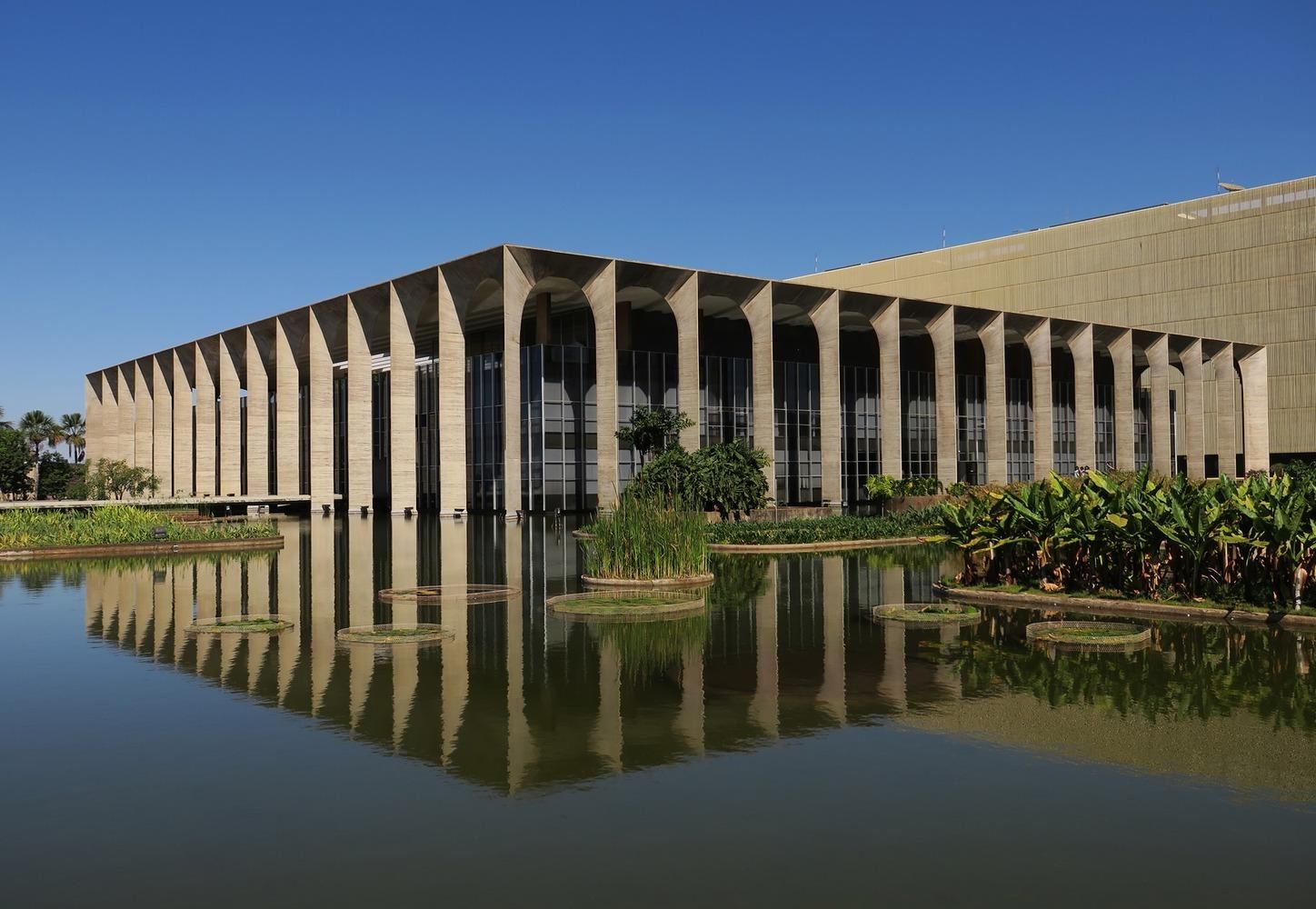 Жемчужина модернизма: как выглядит фантастический Дворец Арок в Бразилии – фото