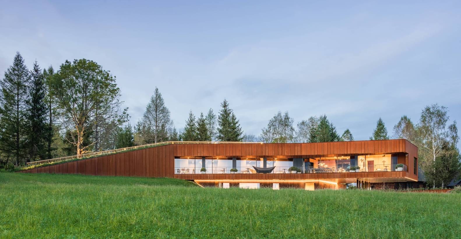 Відпочинок поряд з природою: мисливський будинок на польсько-українському кордоні – фото Відпочинок поряд з природою: мисливський будинок на польсько-українському кордоні – фото