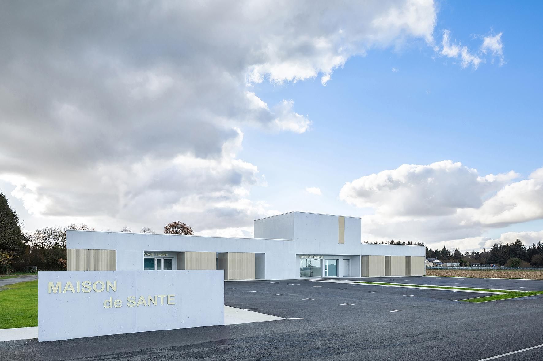 Оздоровлення з комфортом: проєкт нового Центру охорони здоров'я у Франції – фото  Оздоровлення з комфортом: проєкт нового Центру охорони здоров'я у Франції – фото