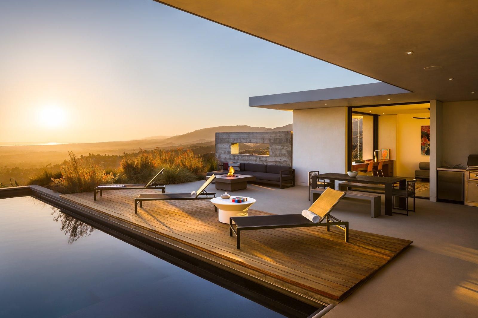 Під небом та з виглядом на океан: як виглядає дім мрії у Санта-Барбарі Під небом та з виглядом на океан: як виглядає дім мрії у Санта-Барбарі