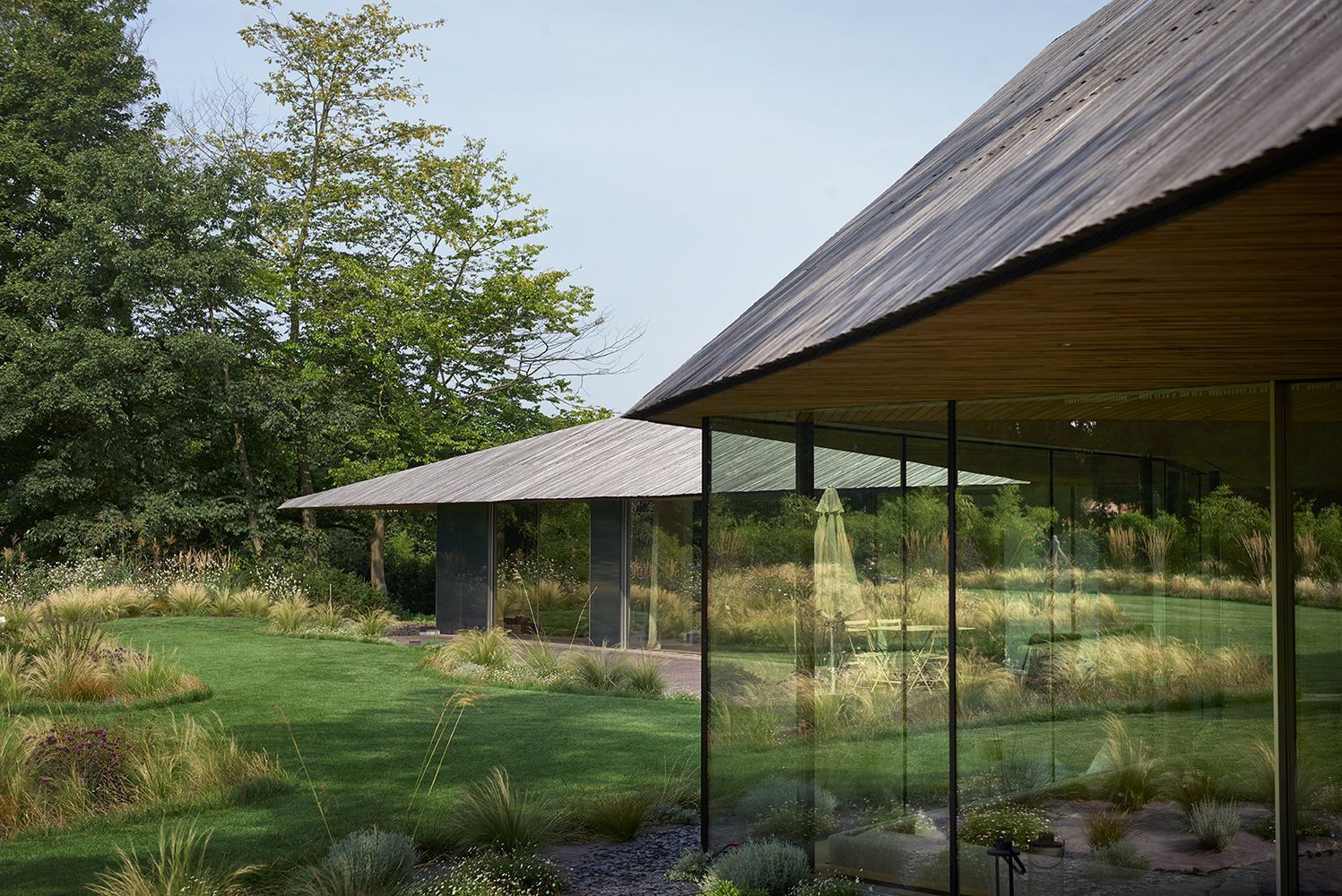 Французький затишок: скляний будиночок, який створений для насолоди природою – фото  Французький затишок: скляний будиночок, який створений для насолоди природою – фото