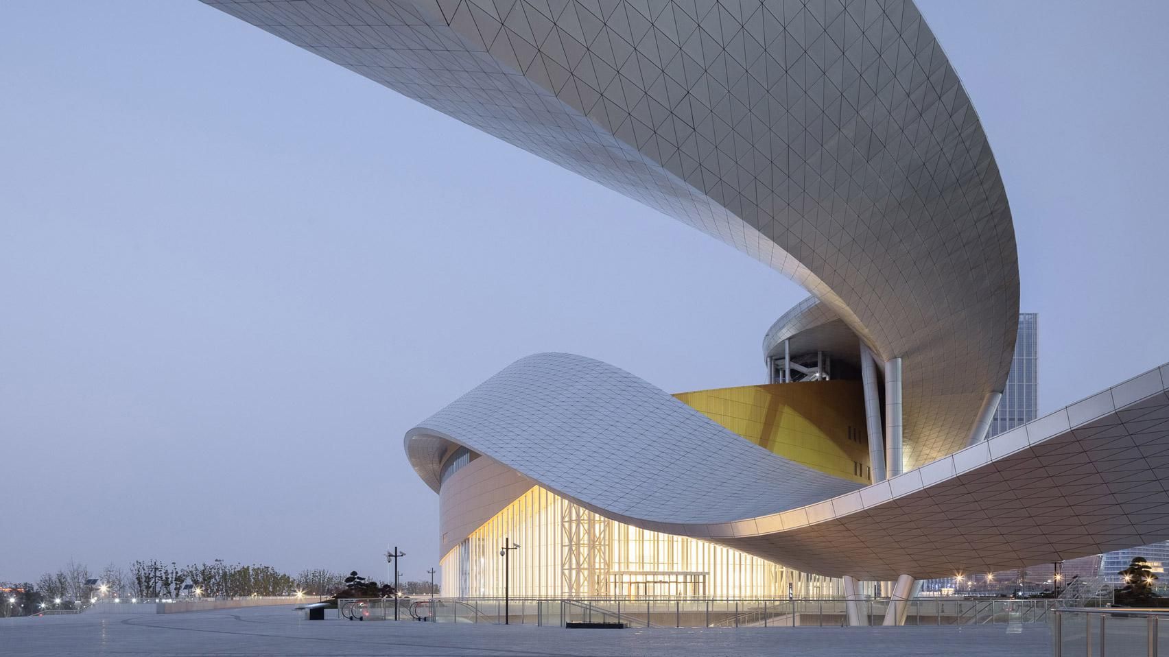 Дизайн современности: в Китае появилась фантастическая памятка культуры – фото Дизайн современности: в Китае появилась фантастическая памятка культуры – фото