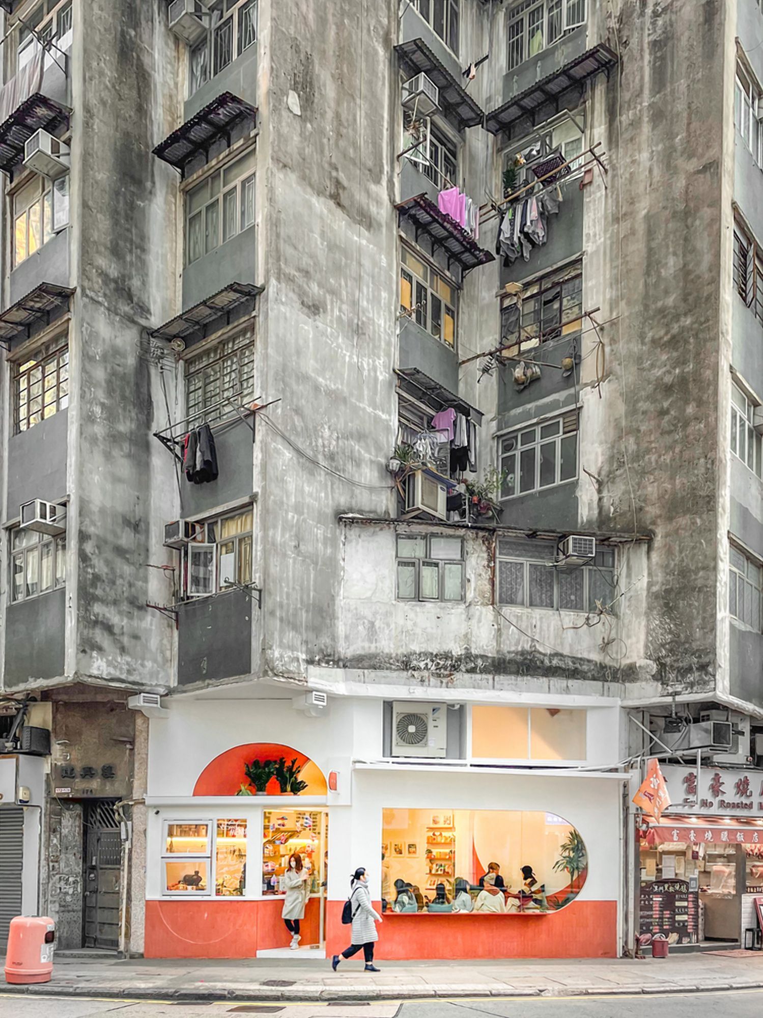 Уют в заброшенной постройке: уникальное кафе в Гонконге