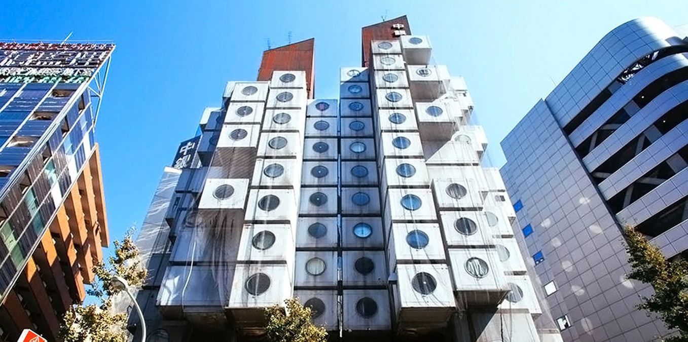 Капсульна вежа Накагін в Токіо Капсульна вежа Накагін в Токіо