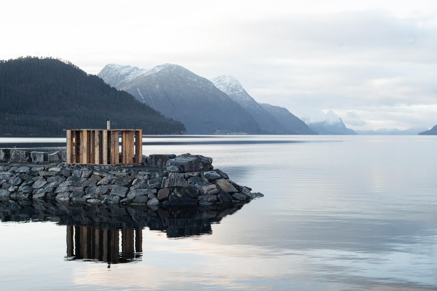 Единство с природой: домики для наслаждения морем в Норвегии 