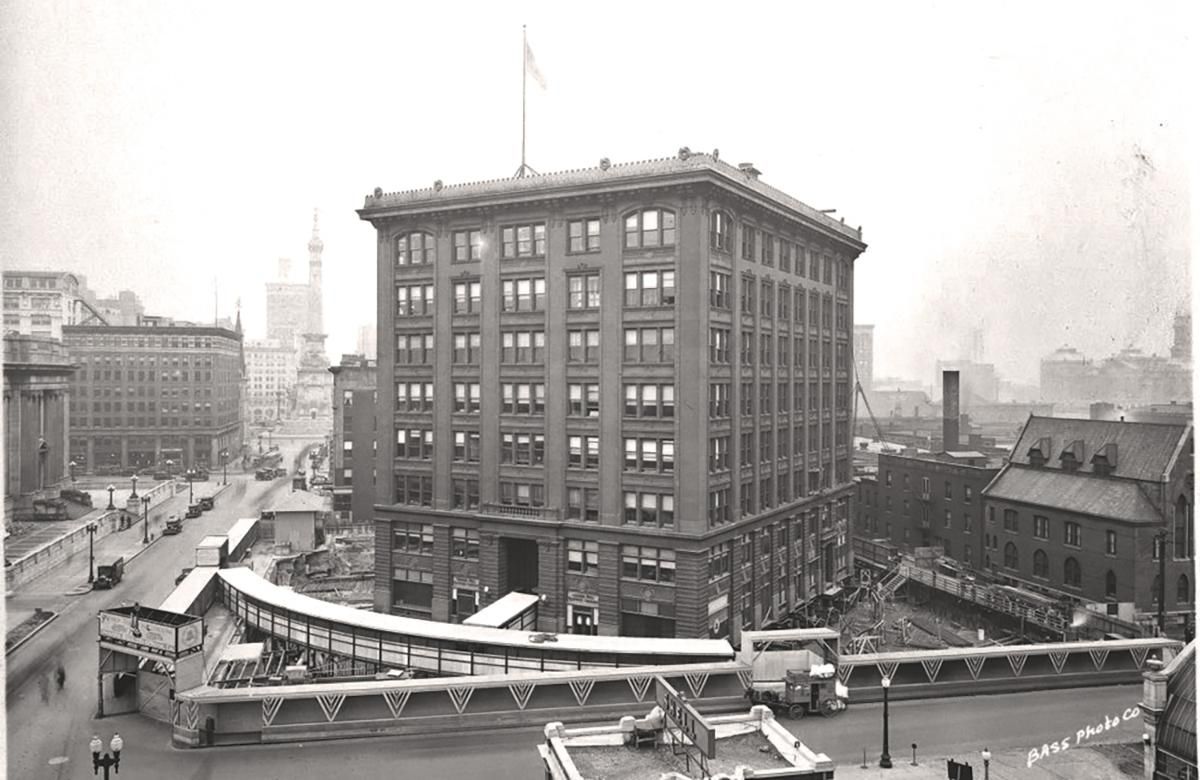 Как в США перенесли массивное здание, которое мешало новострою Как в США перенесли массивное здание, которое мешало новострою