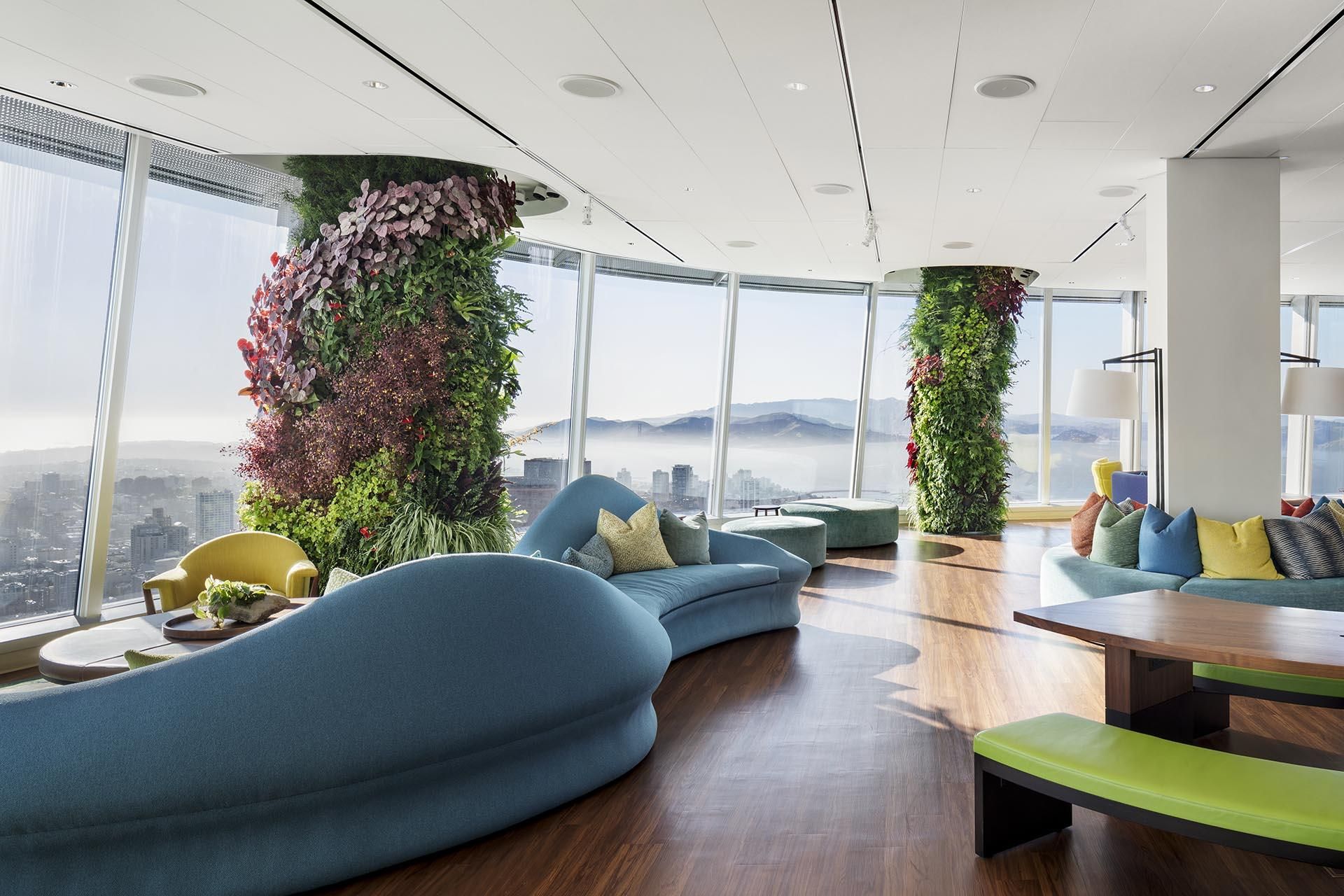 Работа с наслаждением: в одном из офисов Сан-Франциско построили вертикальные сады 