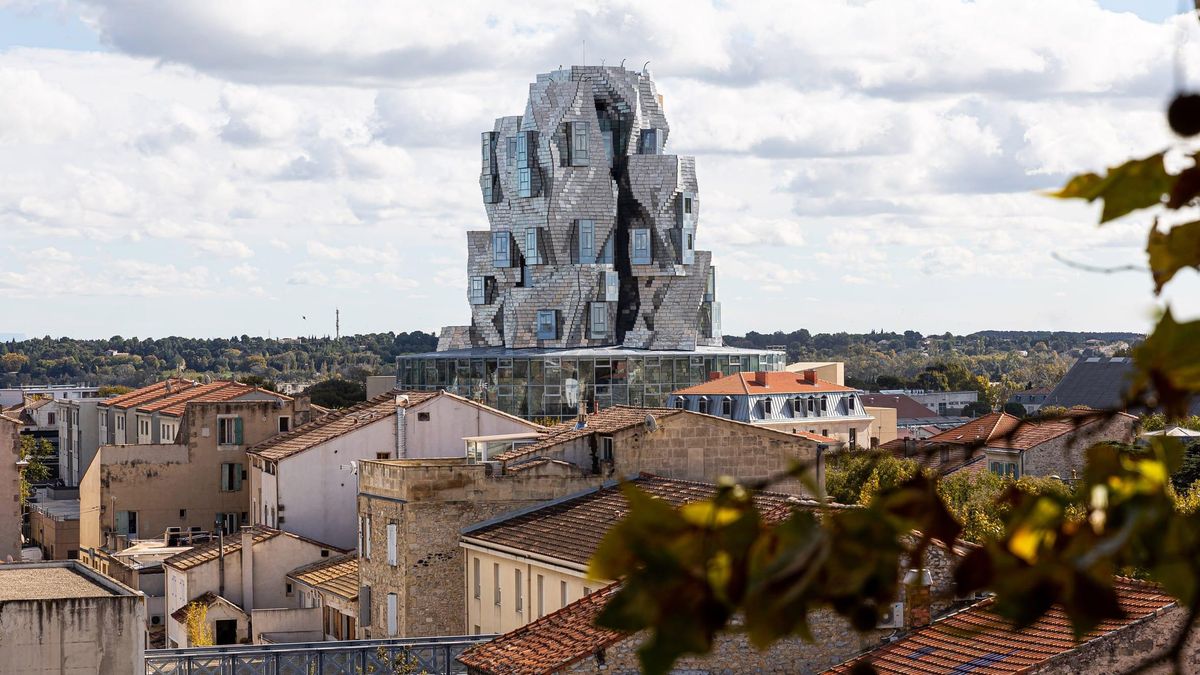 Магічна вежа: як виглядає нова мистецька споруда у Франції