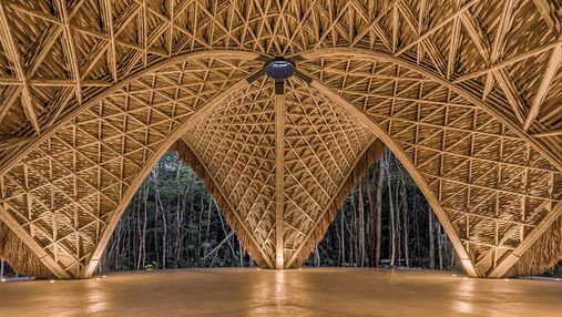 Уникальный материал: самые красивые сооружения из бамбука в мире

