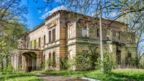 Дворец за 1 гривну: во Львовской области выставят на продажу поместье XVIII века