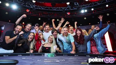 Покорили Лас-Вегас не только красотой: на Мировой серии покера завершился женский турнир – фото